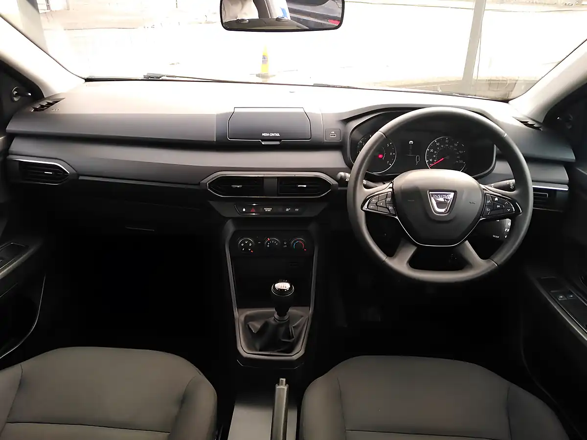 Used 2021 Dacia Sandero Essential Blue - Interior and Exterior details 9
