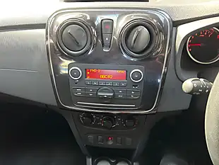 Used 2021 Dacia Sandero Essential Grey - Interior and Exterior details 9