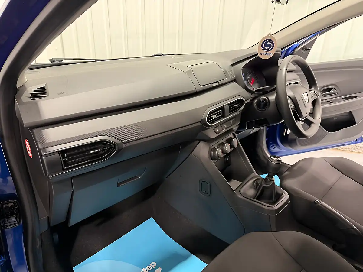 Used 2021 Dacia Sandero Essential Iron Blue - Interior and Exterior details 11