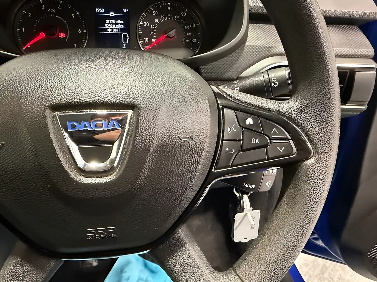 Used 2021 Dacia Sandero Essential Iron Blue - Interior and Exterior details 17