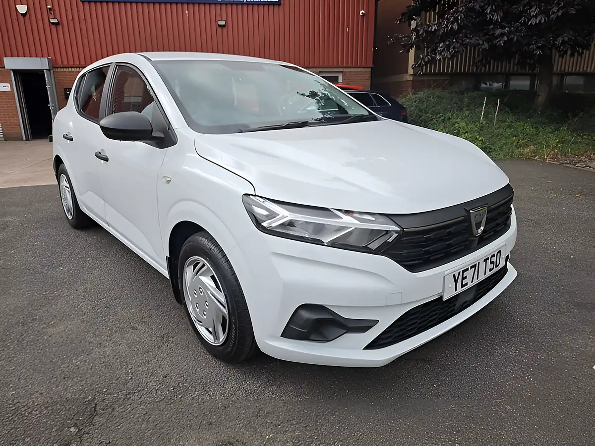 Used 2021 Dacia Sandero Essential White - Interior and Exterior details 17