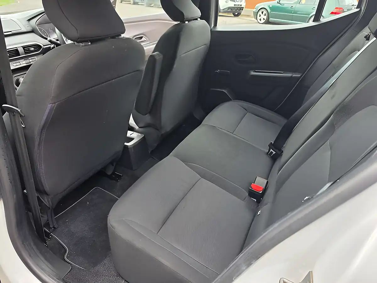 Used 2021 Dacia Sandero Essential White - Interior and Exterior details 19