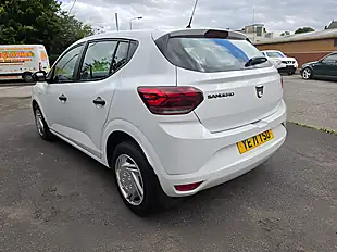 Used 2021 Dacia Sandero Essential White - Interior and Exterior details 8