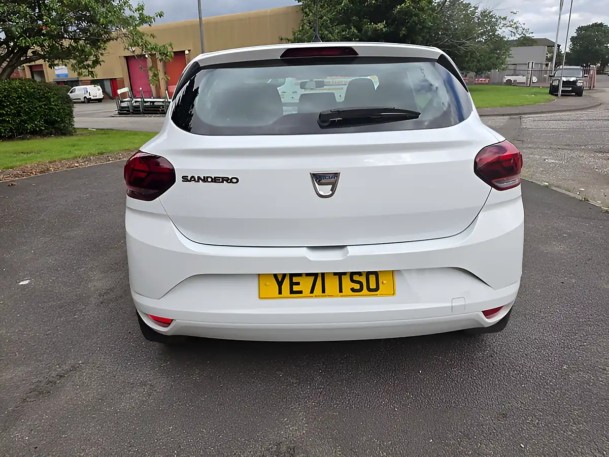 Used 2021 Dacia Sandero Essential White - Interior and Exterior details 9