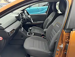 Used 2021 Dacia Sandero Prestige Desert Orange - Interior and Exterior details 12