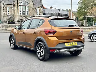 Used 2021 Dacia Sandero Prestige Desert Orange - Interior and Exterior details 16