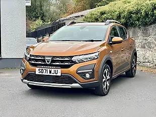 Used 2021 Dacia Sandero Prestige Desert Orange - Interior and Exterior details 17