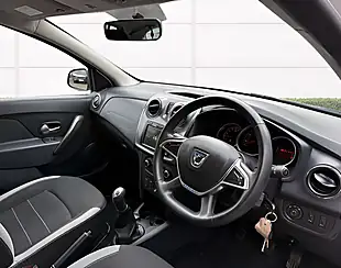 Used 2021 Dacia Sandero Stepway Comfort Glacier White - Interior and Exterior details 10