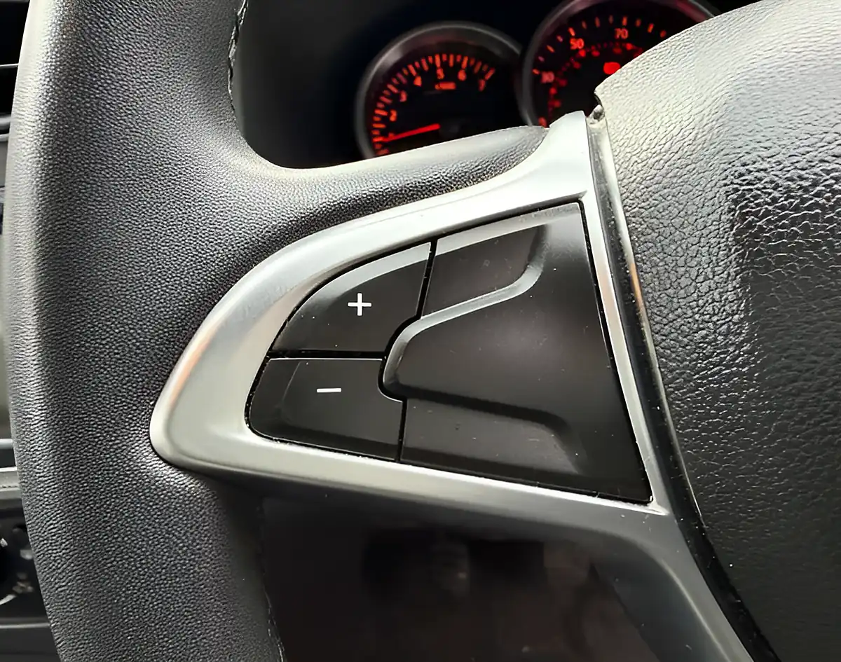 Used 2021 Dacia Sandero Stepway Comfort Glacier White - Interior and Exterior details 18