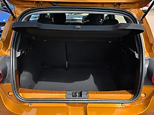 Used 2021 Dacia Sandero Stepway Essential Desert Orange - Interior and Exterior details 13