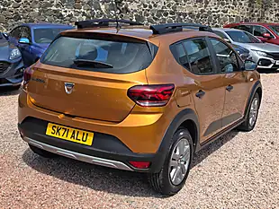 Used 2021 Dacia Sandero Stepway Essential Desert Orange - Interior and Exterior details 18