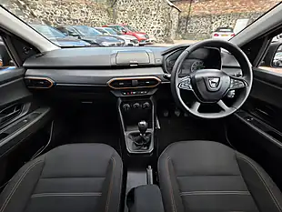 Used 2021 Dacia Sandero Stepway Essential Desert Orange - Interior and Exterior details 7