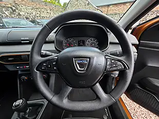 Used 2021 Dacia Sandero Stepway Essential Desert Orange - Interior and Exterior details 9