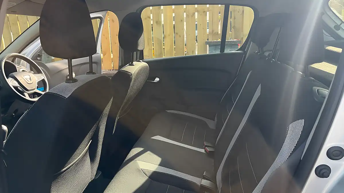 Used 2021 Dacia Sandero Stepway Essential Grey - Interior and Exterior details 14
