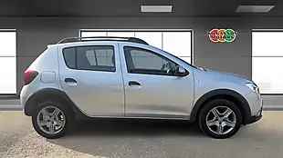 Used 2021 Dacia Sandero Stepway Essential Grey - Interior and Exterior details 16