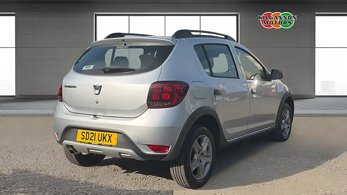Used 2021 Dacia Sandero Stepway Essential Grey - Interior and Exterior details 18