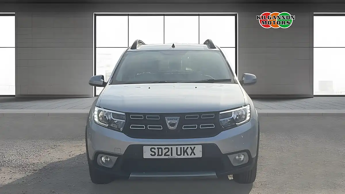 Used 2021 Dacia Sandero Stepway Essential Grey - Interior and Exterior details 4