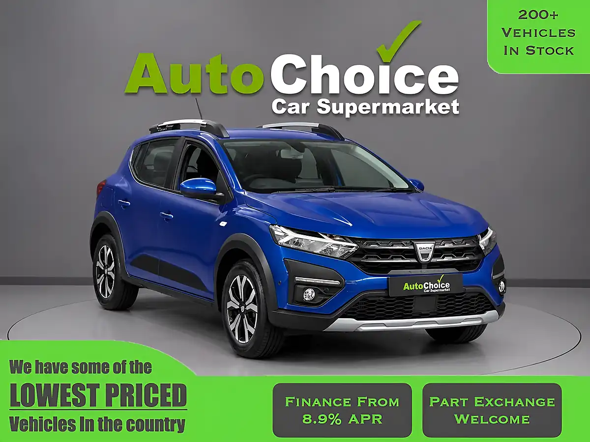 Used 2021 Dacia Sandero Stepway Prestige Blue - Front View