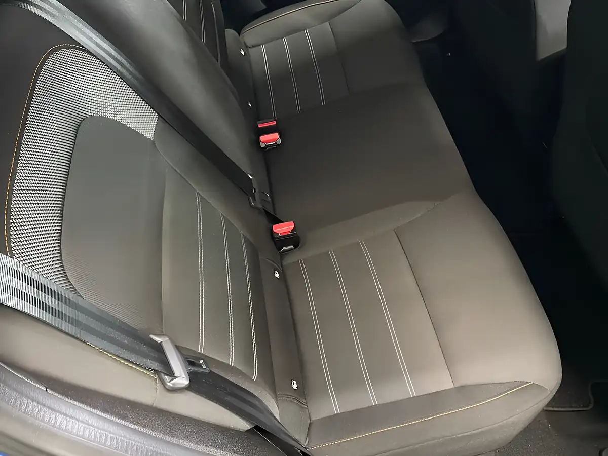 Used 2021 Dacia Sandero Stepway Prestige Blue - Interior and Exterior details 11