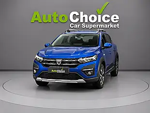 Used 2021 Dacia Sandero Stepway Prestige Blue - Interior and Exterior details 3