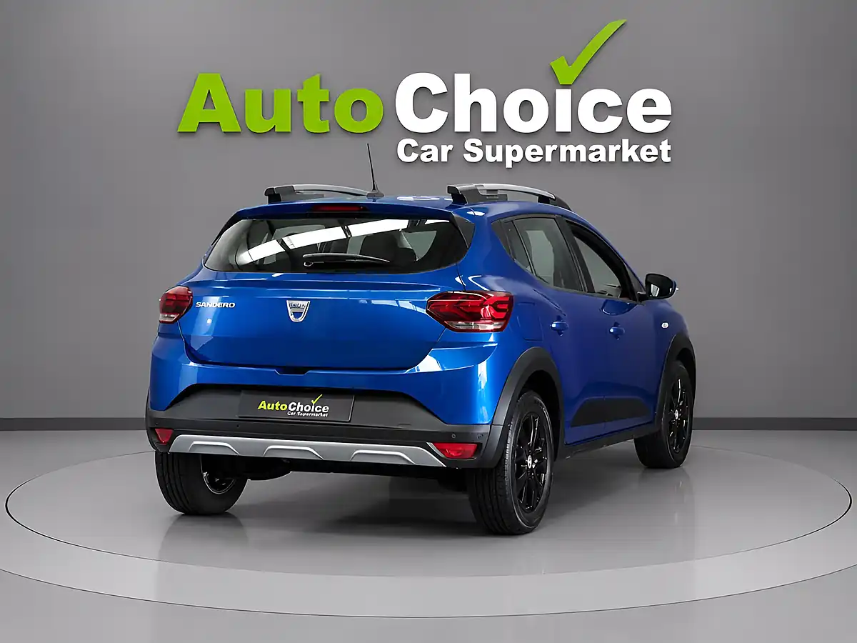Used 2021 Dacia Sandero Stepway Prestige Blue - Interior and Exterior details 7