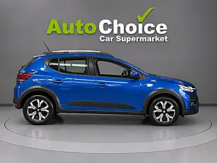 Used 2021 Dacia Sandero Stepway Prestige Blue - Interior and Exterior details 8