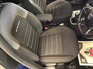 Used 2021 Dacia Sandero Stepway Prestige Blue - Interior and Exterior details 9