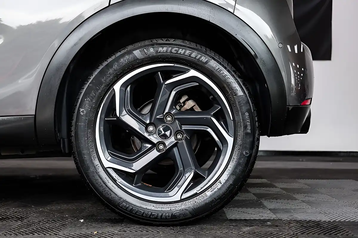 Used 2021 DS Automobiles DS 3 Crossback Ultra Prestige Grey - Interior and Exterior details 11