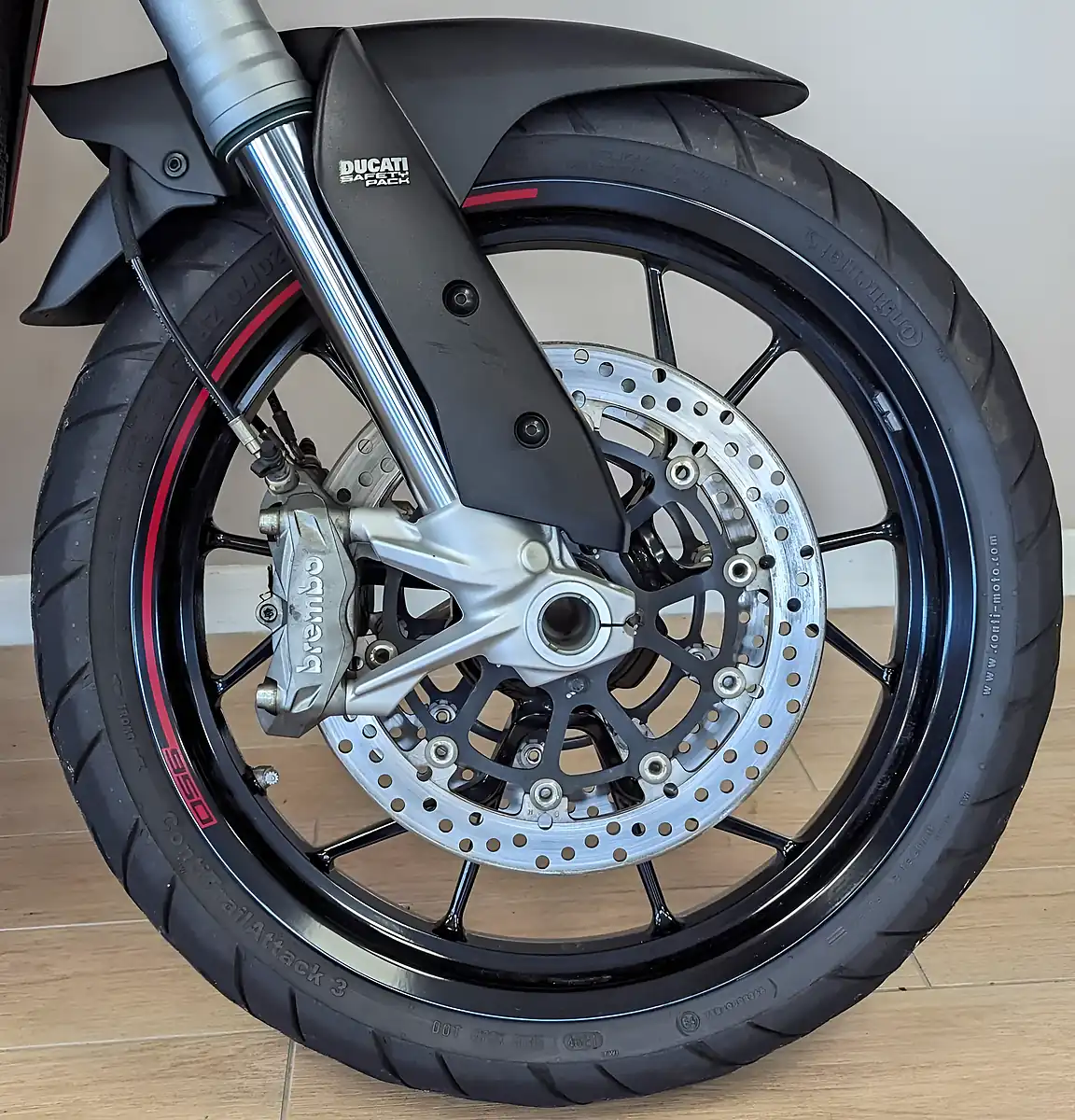 Used 2021 Ducati Multistrada 950 S - Interior and Exterior details 16