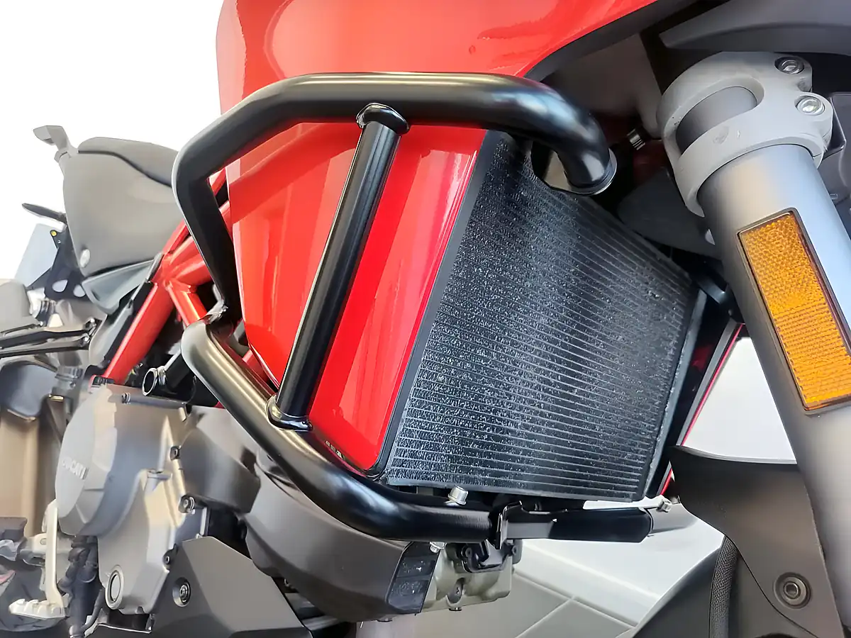 Used 2021 Ducati Multistrada 950 S Red - Interior and Exterior details 12