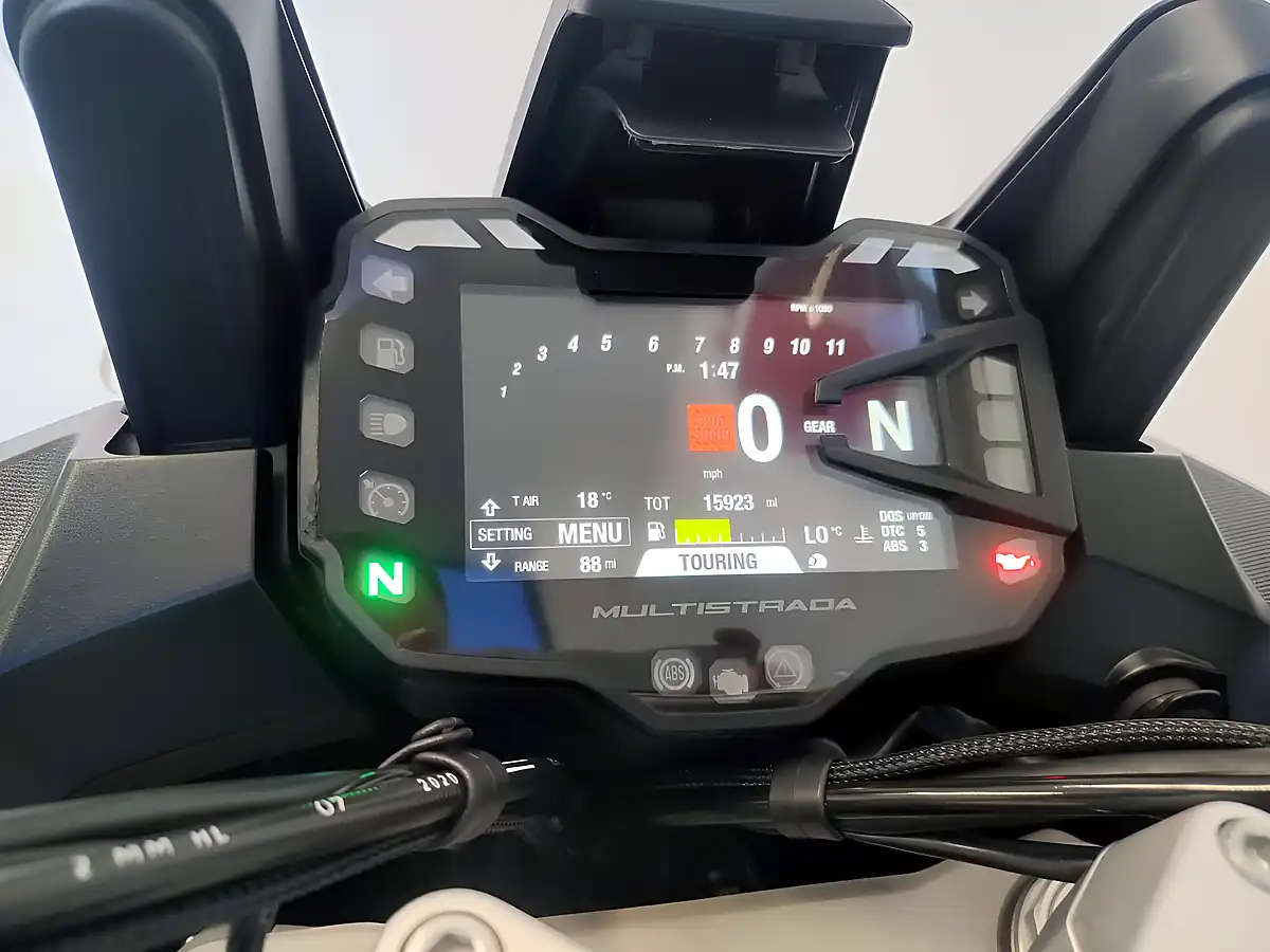 Used 2021 Ducati Multistrada 950 S Red - Interior and Exterior details 4