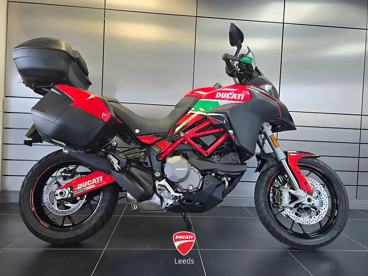 Used 2021 Ducati Multistrada 950 S Red - Front View