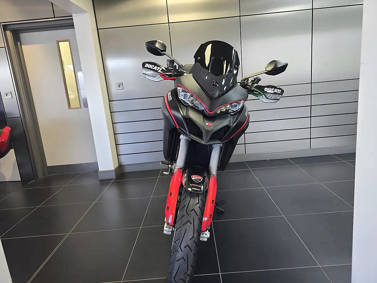 Used 2021 Ducati Multistrada 950 S Red - Interior and Exterior details 9