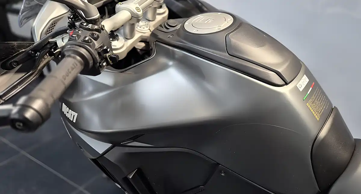 Used 2021 Ducati Multistrada V4 Full Aviator Grey - Interior and Exterior details 8