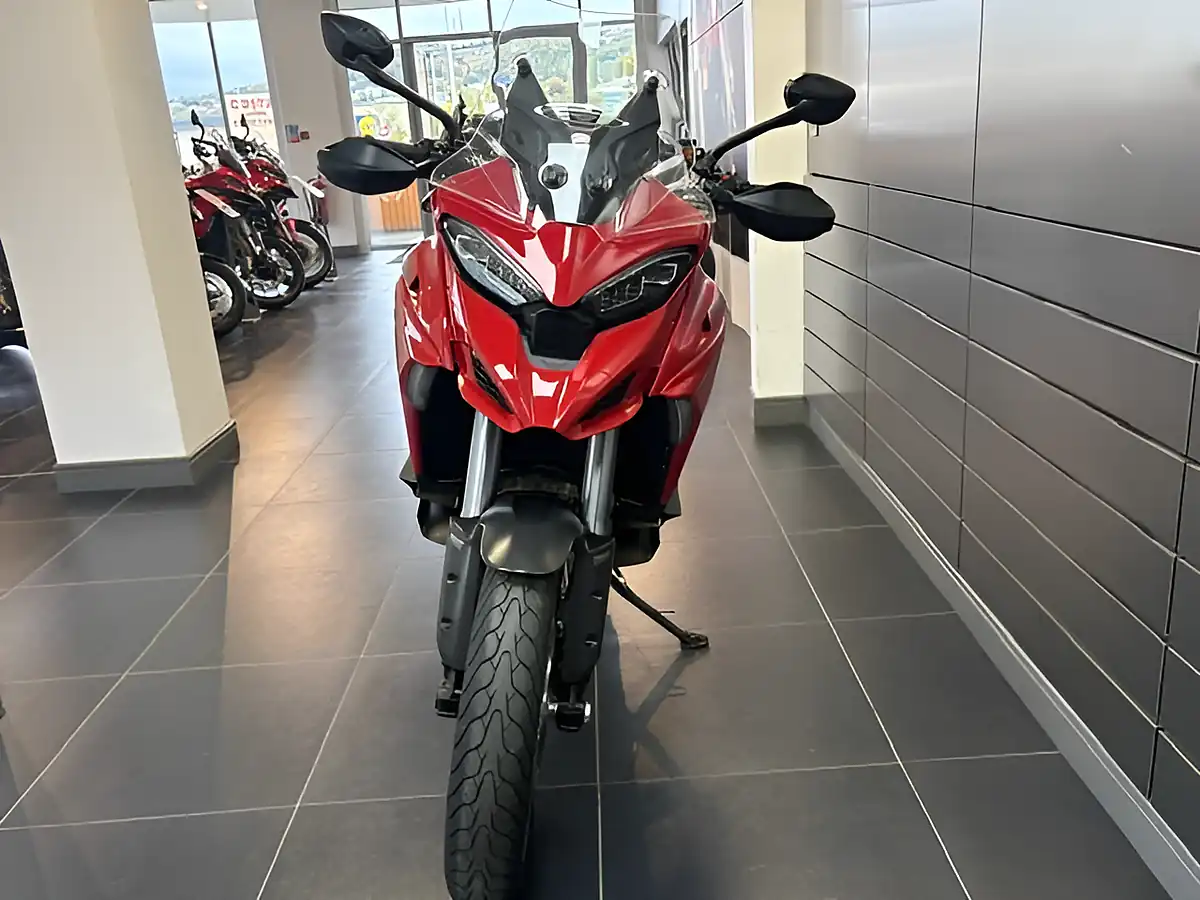 Used 2021 Ducati Multistrada V4 S Full Red - Interior and Exterior details 4