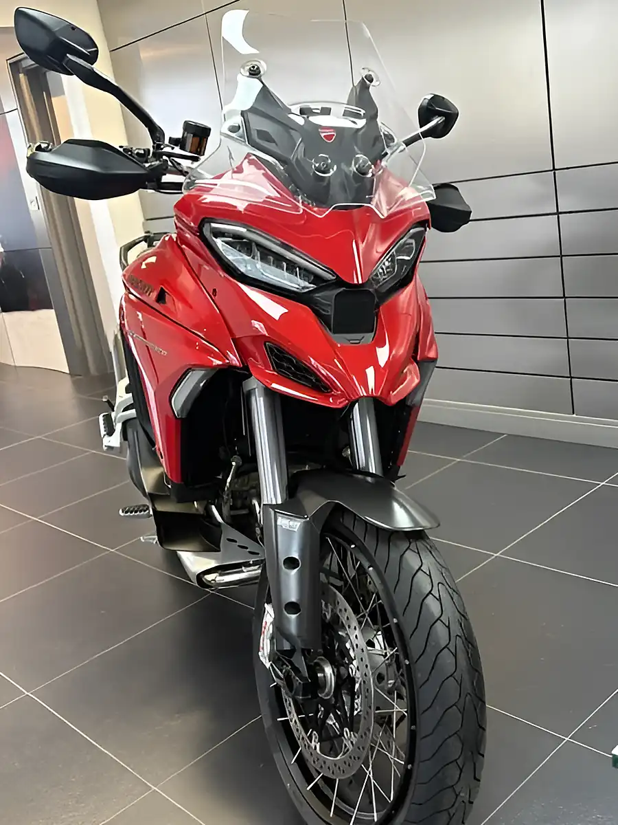 Used 2021 Ducati Multistrada V4 S Full Red - Interior and Exterior details 6