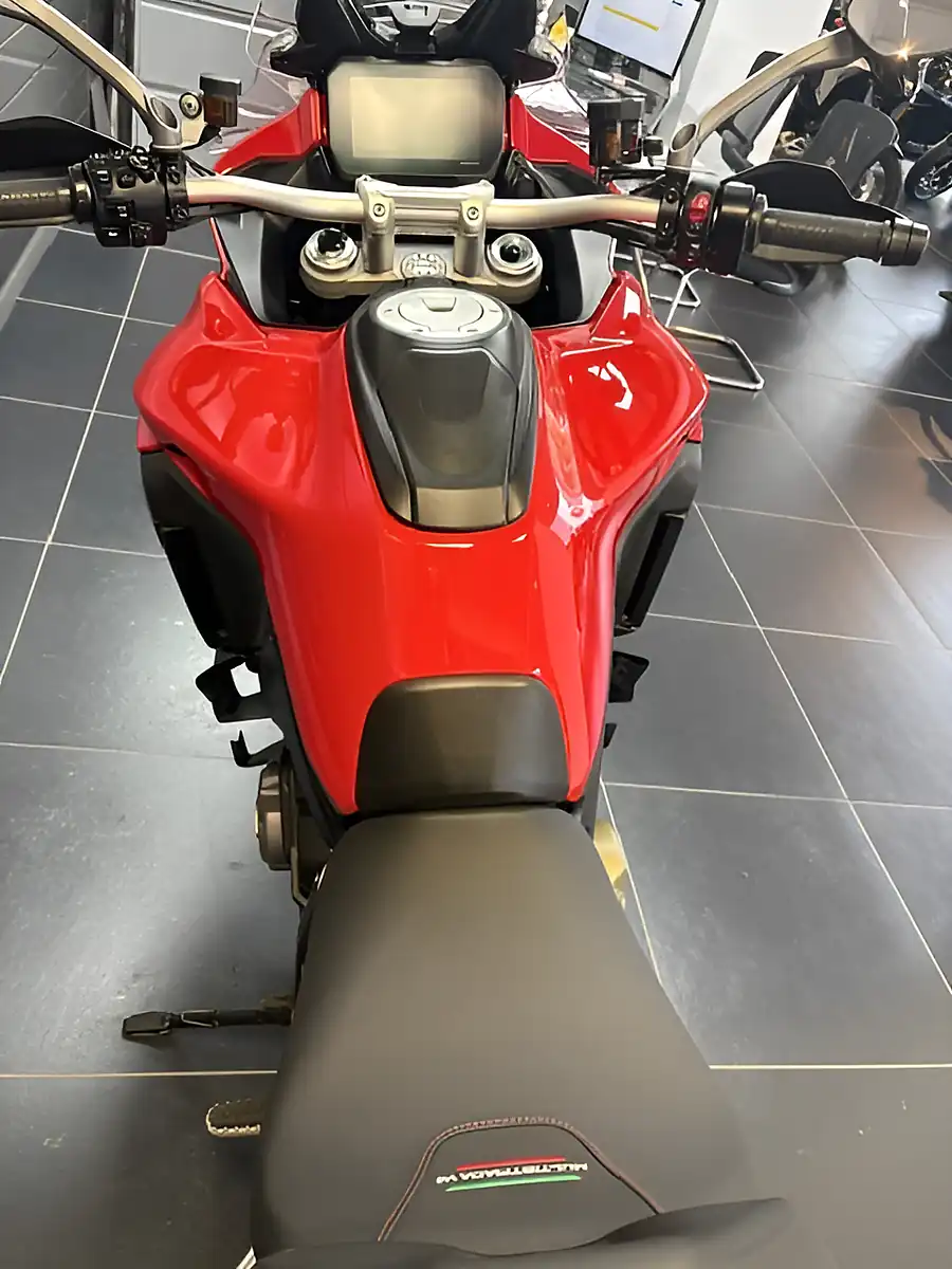 Used 2021 Ducati Multistrada V4 S Full Red - Interior and Exterior details 7