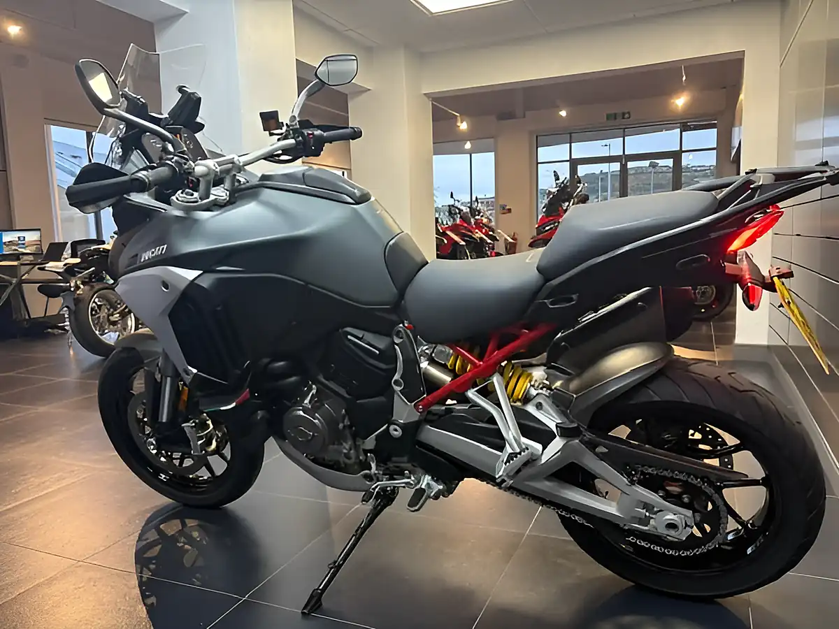 Used 2021 Ducati Multistrada V4 S Grey - Interior and Exterior details 5