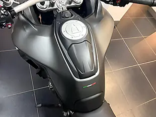 Used 2021 Ducati Multistrada V4 S Grey - Interior and Exterior details 8