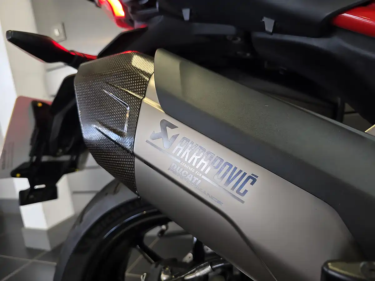 Used 2021 Ducati Multistrada V4 S Red - Interior and Exterior details 9