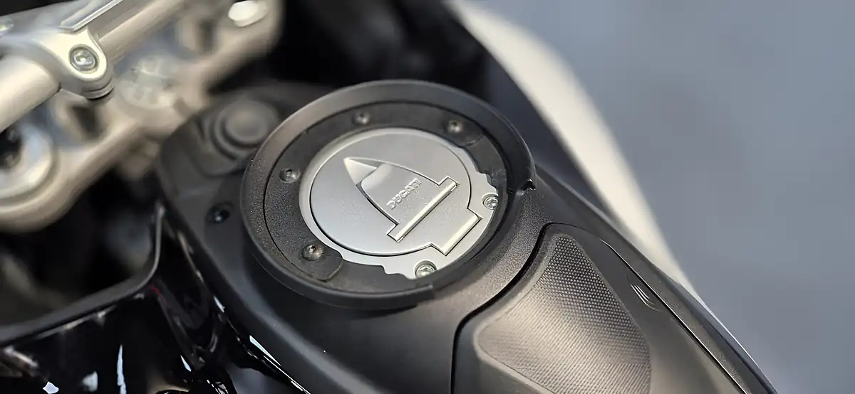 Used 2021 Ducati Multistrada V4 S Sport - Interior and Exterior details 13