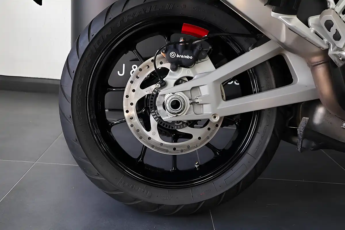 Used 2021 Ducati Multistrada V4 S Travel Red - Interior and Exterior details 12