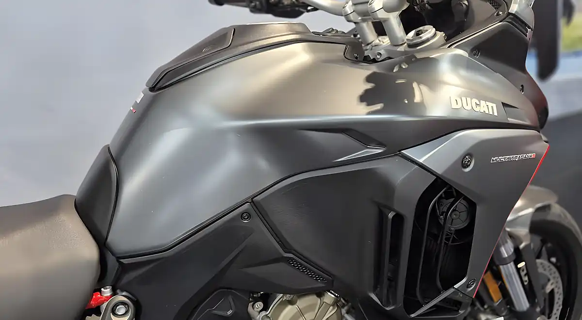 Used 2021 Ducati Multistrada V4S Full Aviator Grey - Interior and Exterior details 16