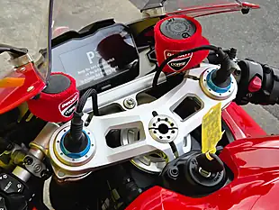 Used 2021 Ducati Panigale V4 S Red - Interior and Exterior details 16