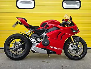 Used 2021 Ducati Panigale V4 S Red - Interior and Exterior details 2