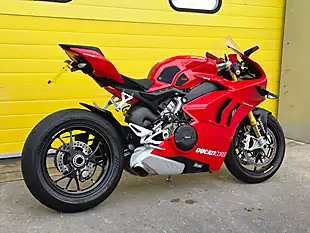 Used 2021 Ducati Panigale V4 S Red - Interior and Exterior details 4