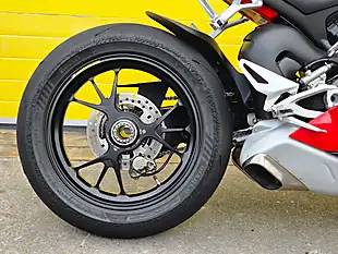 Used 2021 Ducati Panigale V4 S Red - Interior and Exterior details 8