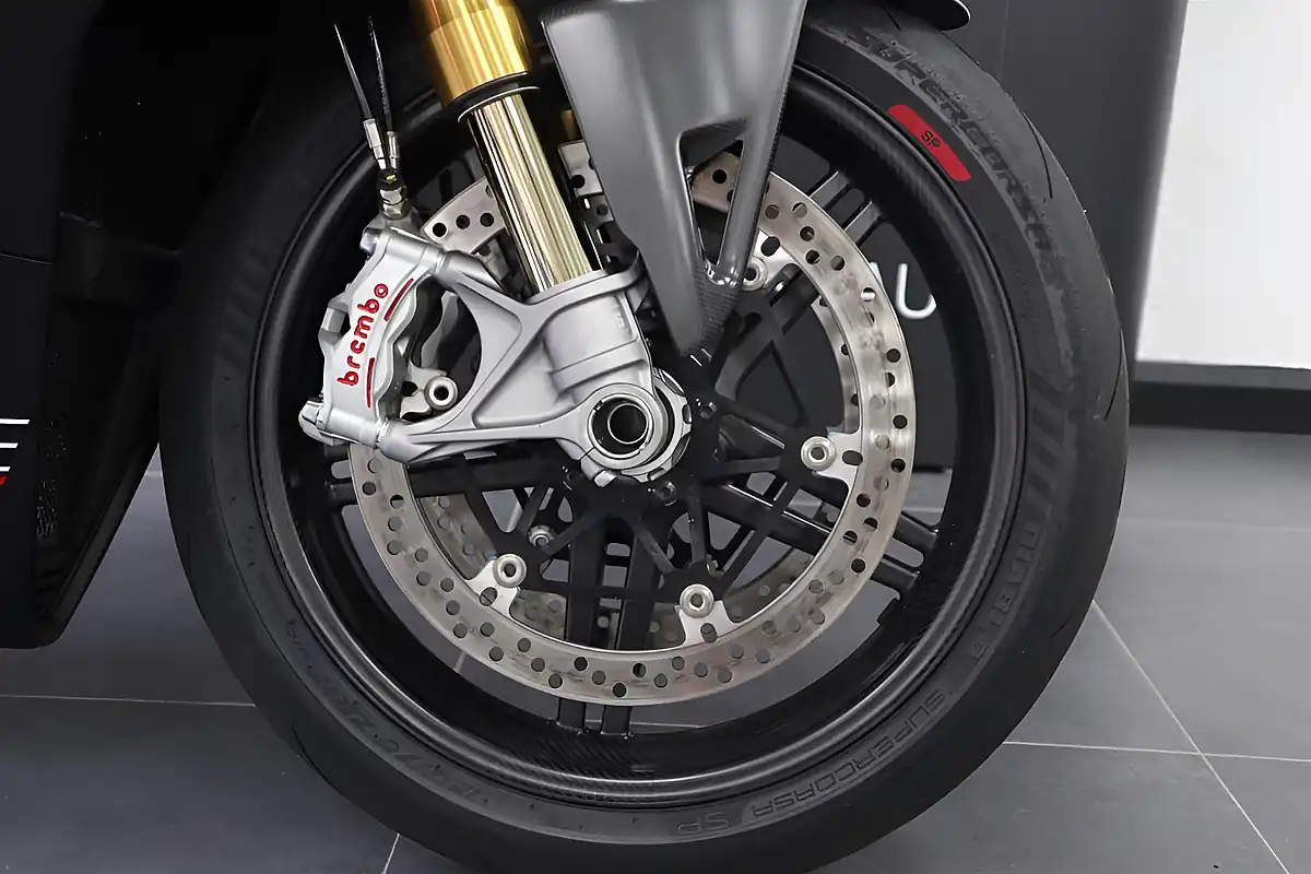 Used 2021 Ducati Panigale V4 Sp Black - Interior and Exterior details 9