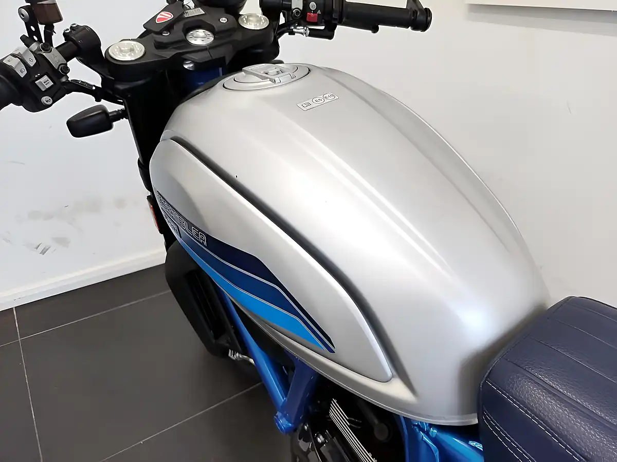 Used 2021 Ducati Scrambler Cafe Racer Blue & Silver Special Edition Blue & Silver - Interior and Exterior details 15