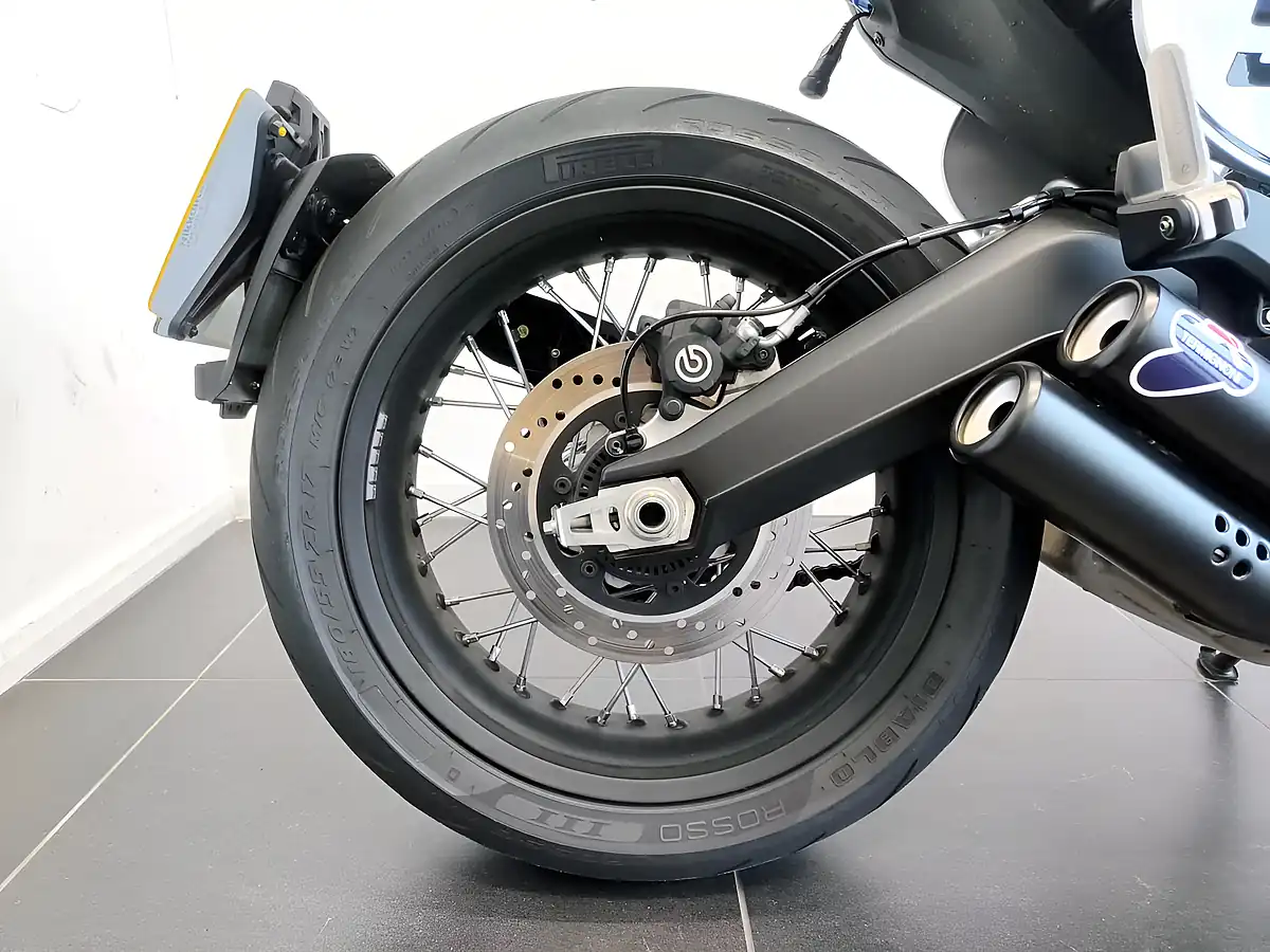 Used 2021 Ducati Scrambler Cafe Racer Blue & Silver Special Edition Blue & Silver - Interior and Exterior details 5